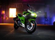 Kawasaki 500 dan 500 SE 2025 dibanderol dengan harga Rp100 juta lebih
